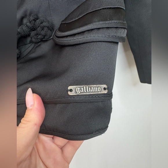 Authentic Vintage John Galliano Black Blazer – Size 42  (US 6) – Made in Italy - Picture 6 of 17